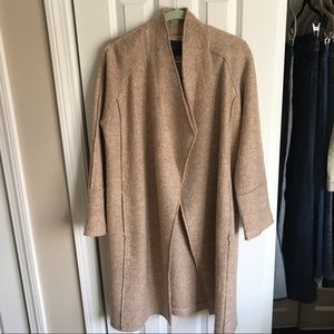Tahari wool viscose light coat, size M
